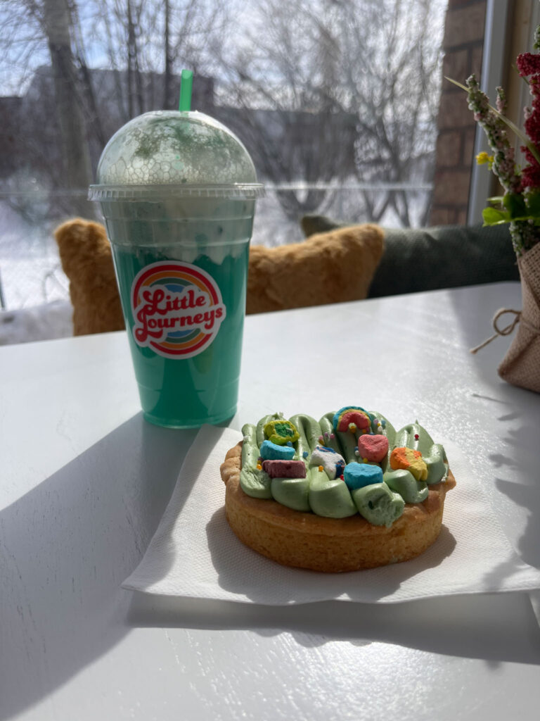 My mom's Playspace sold cookies a week early for the holiday and i made a dirty soda to go with it.
